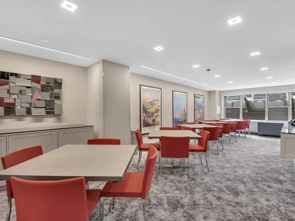 360 East 72nd Street image 11 of 13