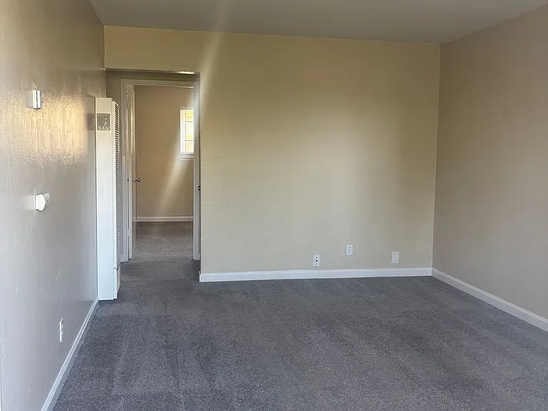 3747 Underwood Dr — Photo 8
