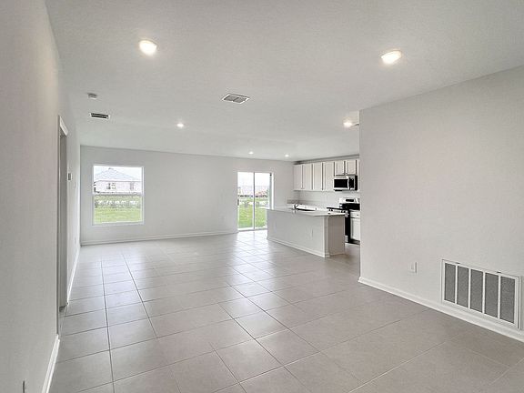 4th image of 2240 Crown Rock Bluff Dr