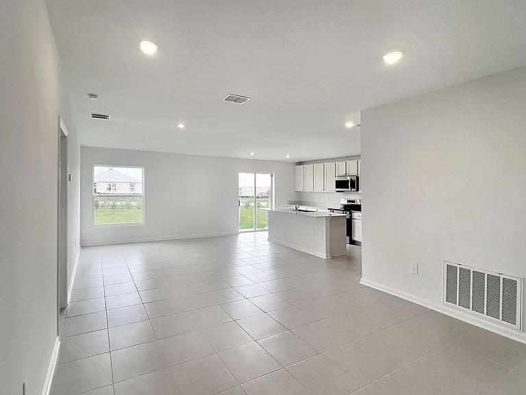 2240 Crown Rock Bluff Dr — Photo 4