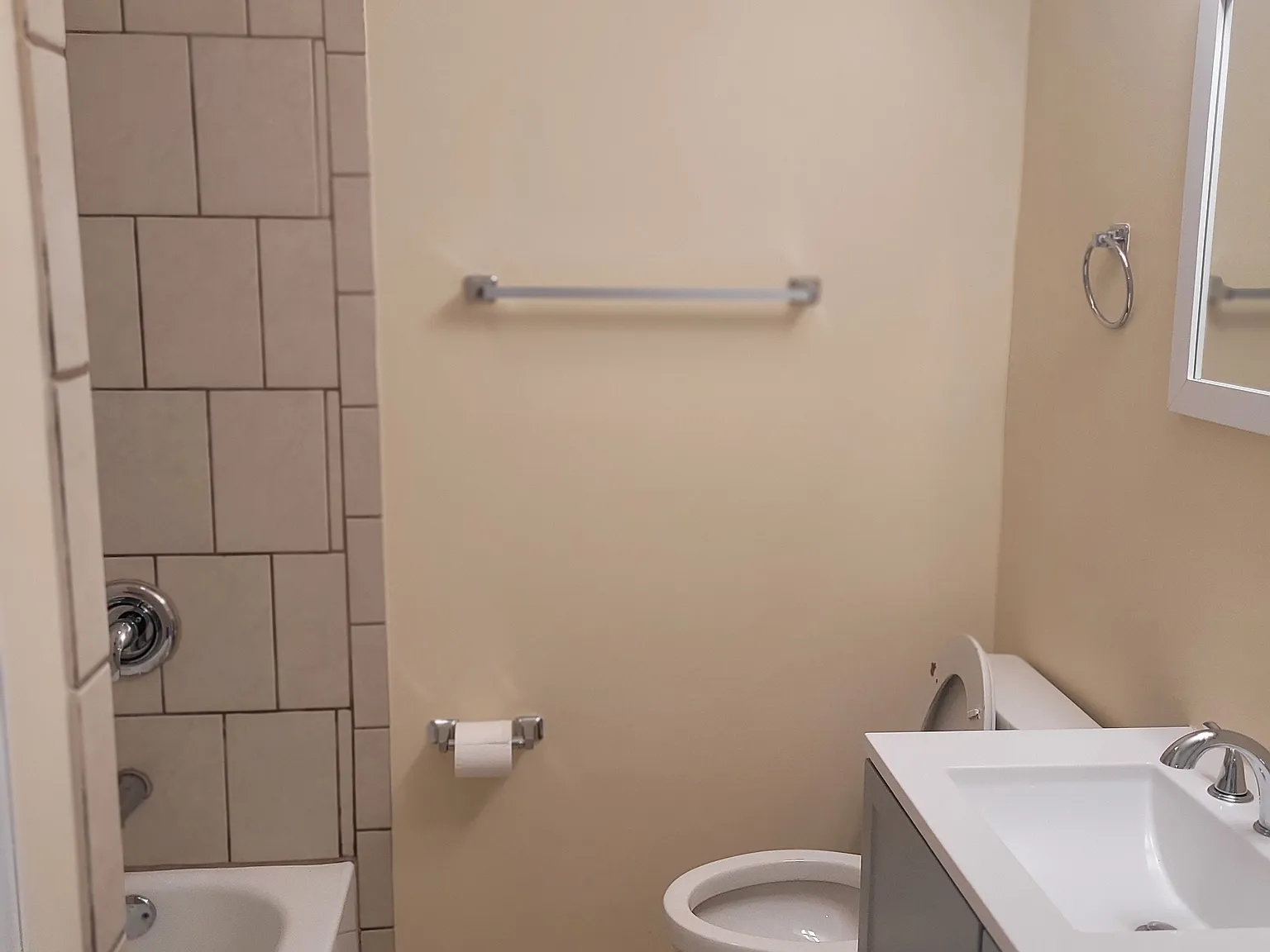 2 bed, 700 sqft, $1,500 — Photo 4