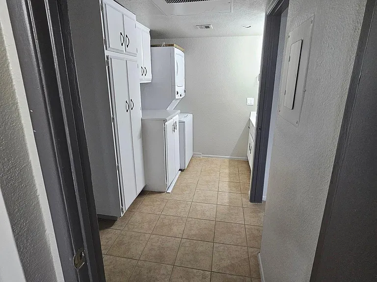 3046 E Marconi Ave #103 — Photo 44