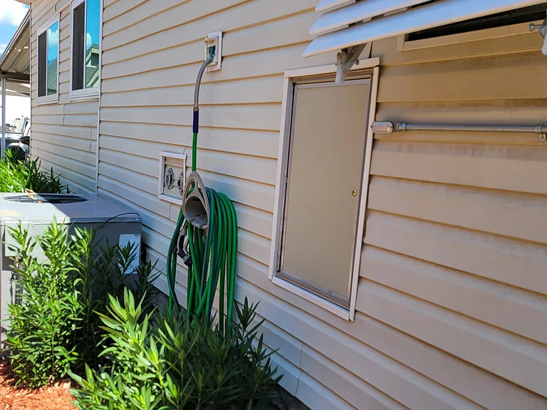 60A Pheasant Dr — Photo 2