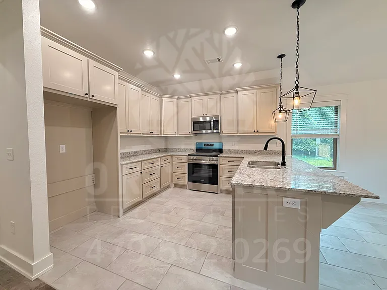 66 Ruthwell Dr — Photo 6