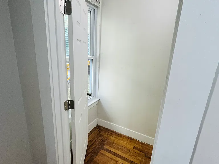349 Ellsworth Ave #2 — Photo 8