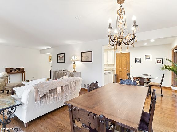 5th image of 24 Kings Ct