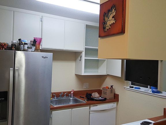 4th image of 9117 Newhall Dr APT 11