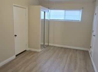 20533 Stagg St, Winnetka, CA 91306