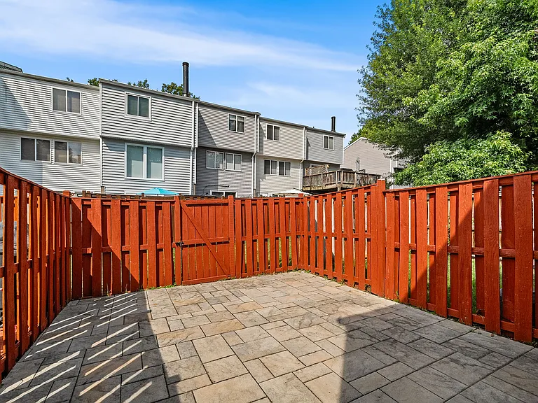 8607 Kenosha Ct — Photo 23