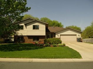 8931 Zinnia Ln N, Maple Grove, MN 55369