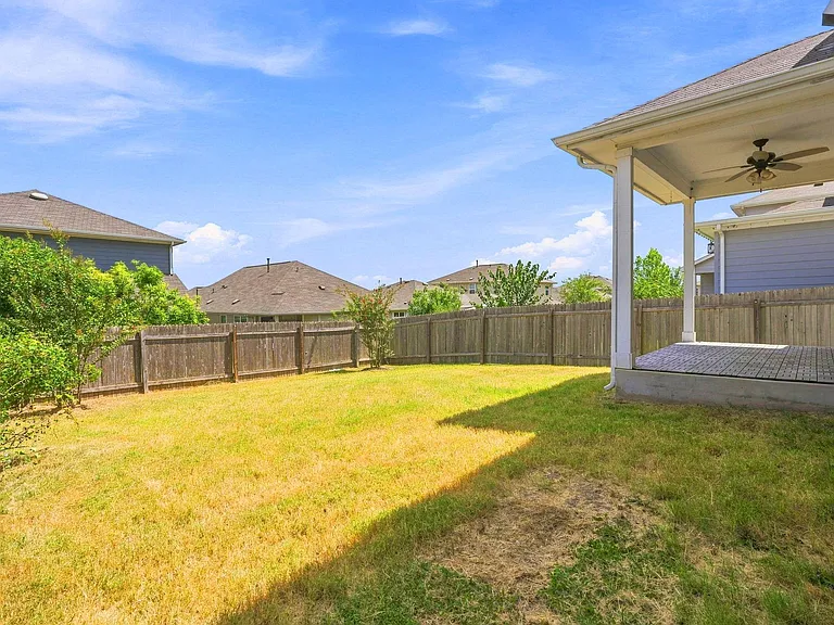 10221 Forest Grove Dr — Photo 27