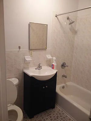 Rented by G2 Realty Group LLC | media 9