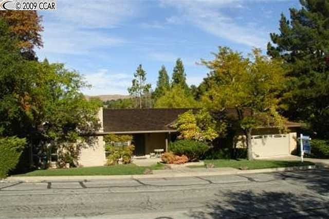 1st image of 279 Tharp Dr