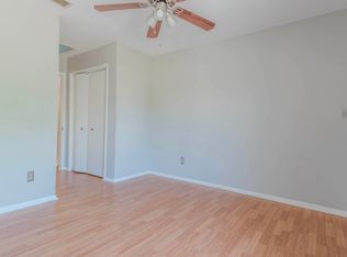 220 Lake Arrowhead Cir, Bear, DE 19701