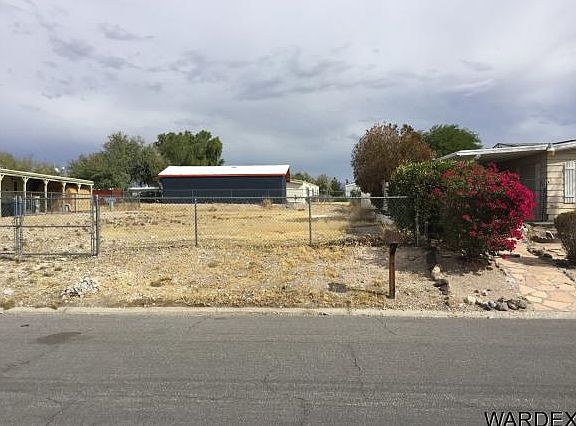 2nd image of 1620 Lynn Dr
