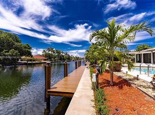 636 Hibiscus Dr, Hallandale Beach, FL 33009