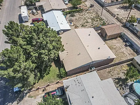 2214 S Missouri St — Photo 2