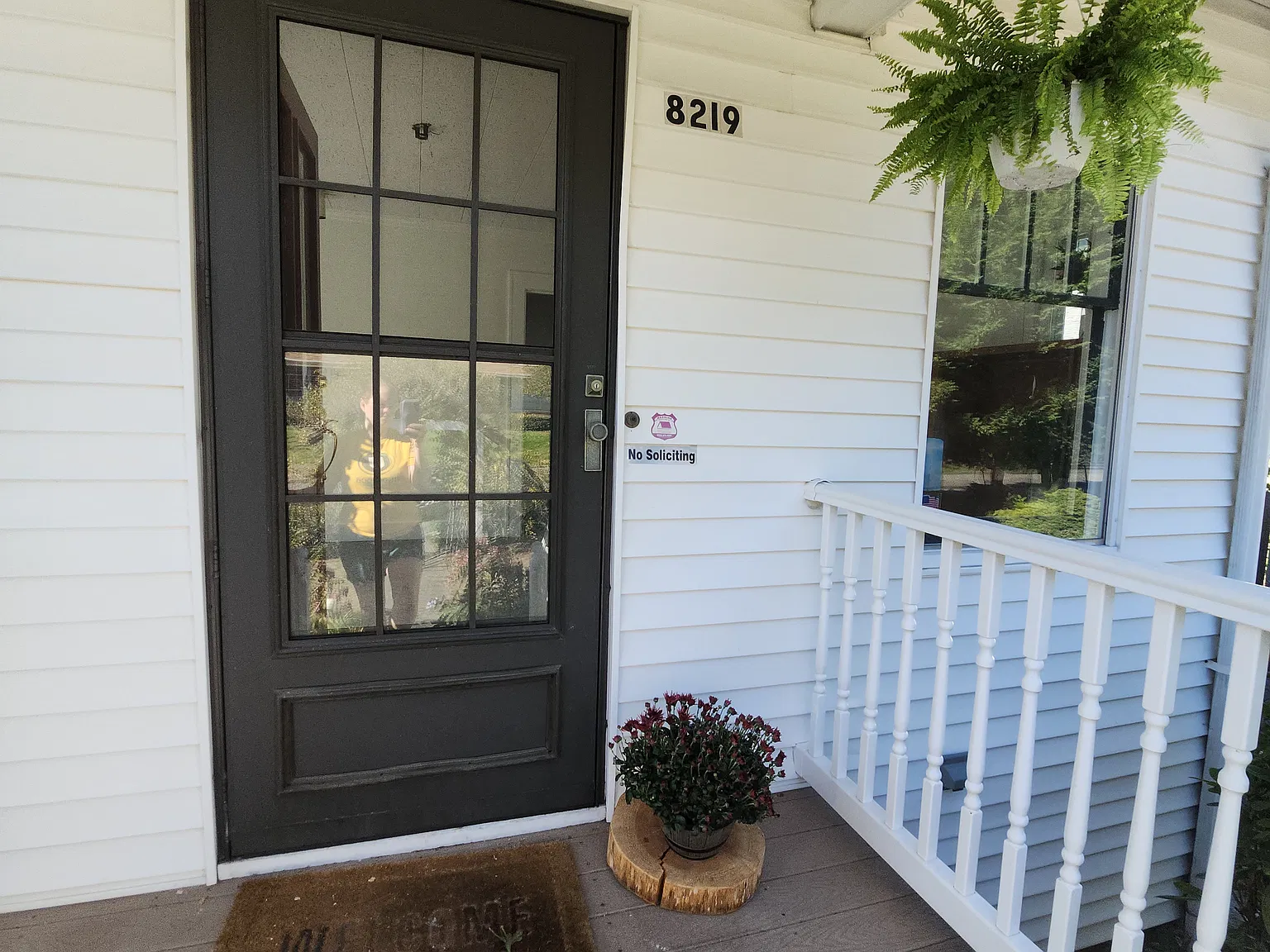 3 bed, 1350 sqft, $3,950 — Photo 2