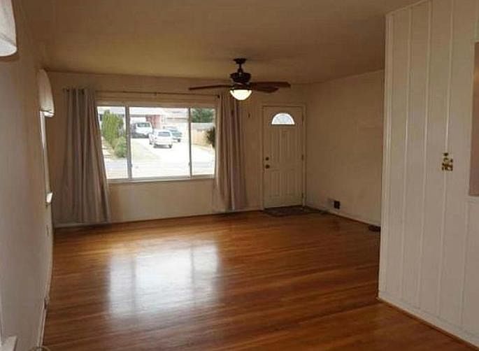 1st image of 382 Hill St
