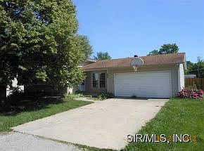 2nd image of 205 Bachman Ln
