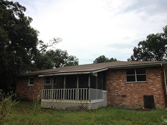 5th image of 820 E Johnson Ave