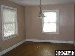 4th image of 828 Wood St