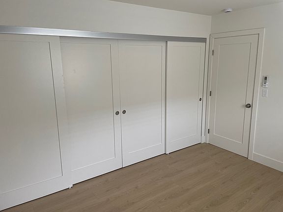 5th image of 2133 Orange Ave #2