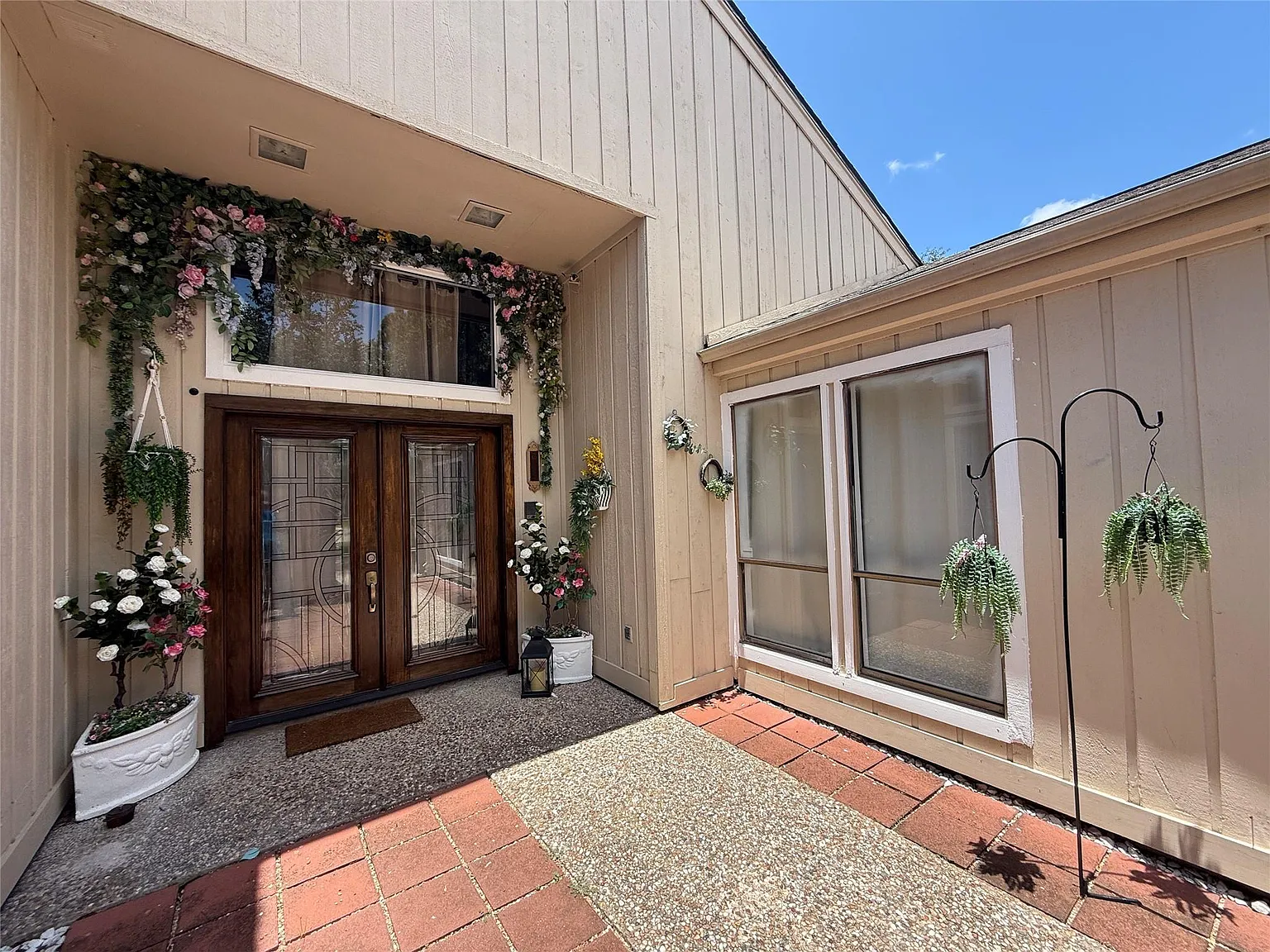 4 bed, 3.0 bath, 2870 sqft, $3,500 — Photo 4