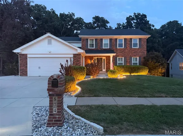 874 Sugar Hill Dr, Ballwin, MO 63021