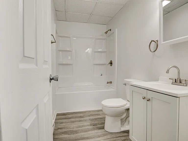 430 N Central Ave — Photo 4