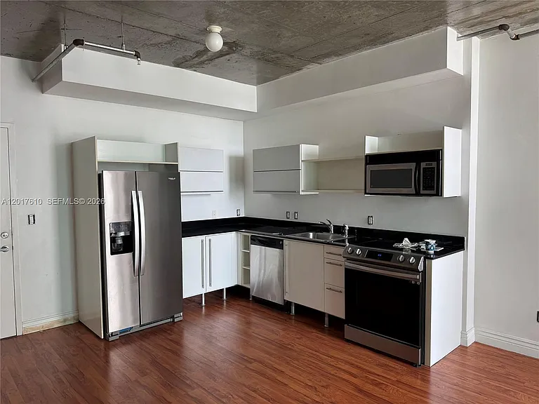 690 SW 1st Ct #2532 — Photo 4