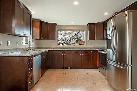 Main floor kitchen