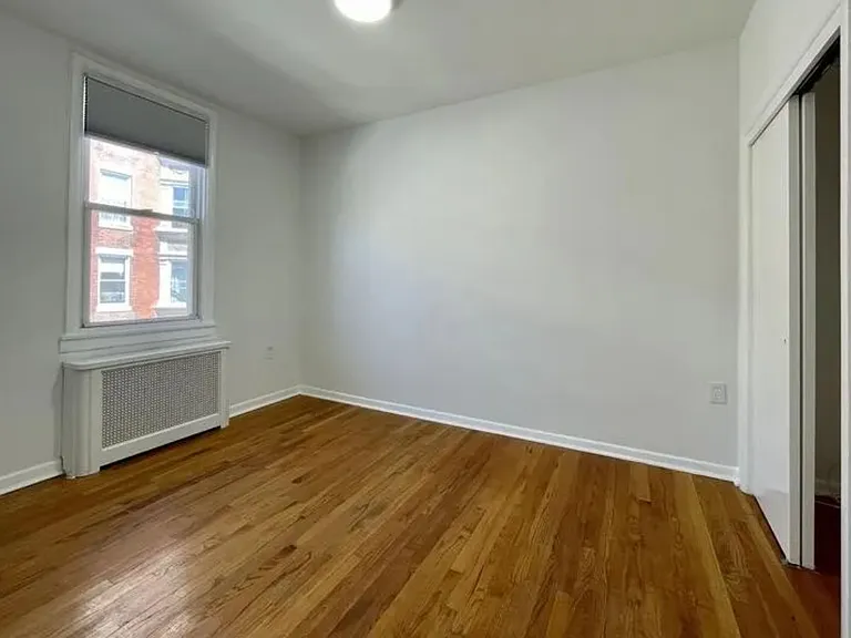 1010 Pine St #2FF — Photo 8