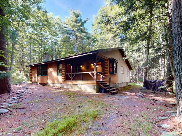 161 Coursen Rd, Shohola, PA 18458