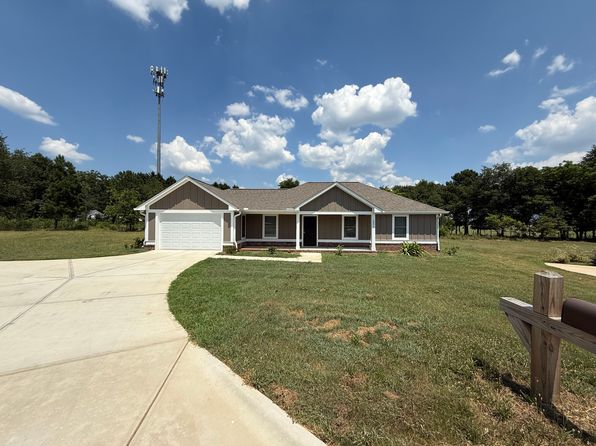 1041 Hailey Dr