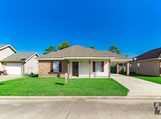 1113 Acadian Dr, Houma, LA 70363