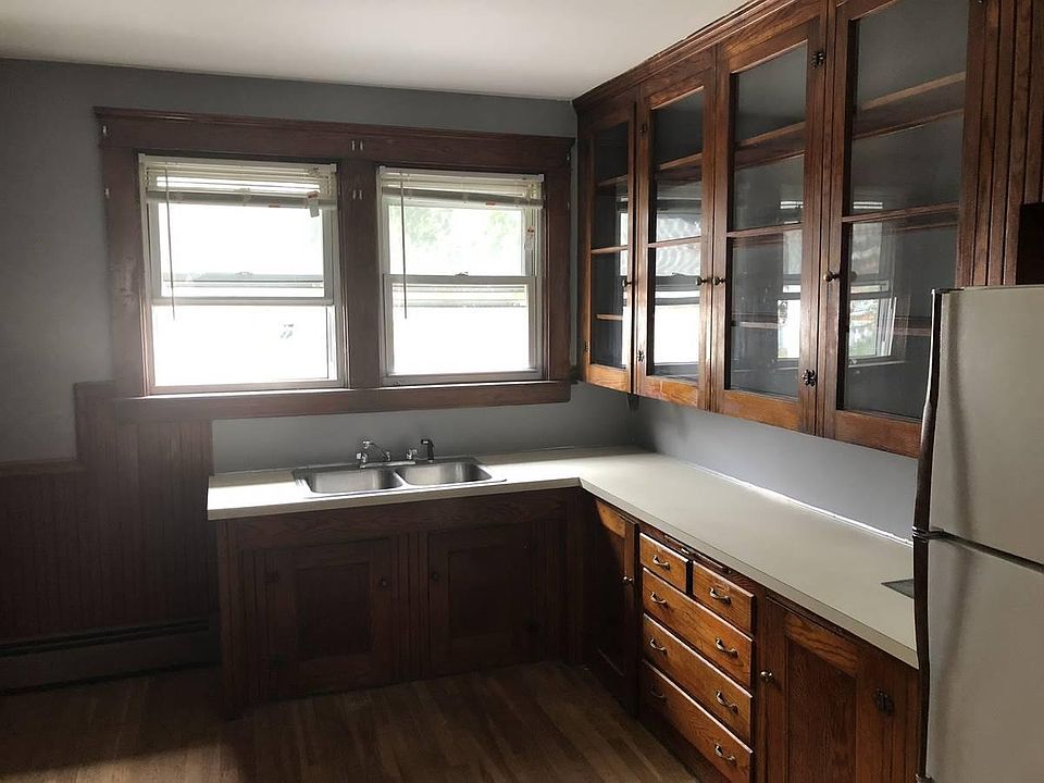 2nd image of 64 Erastus St