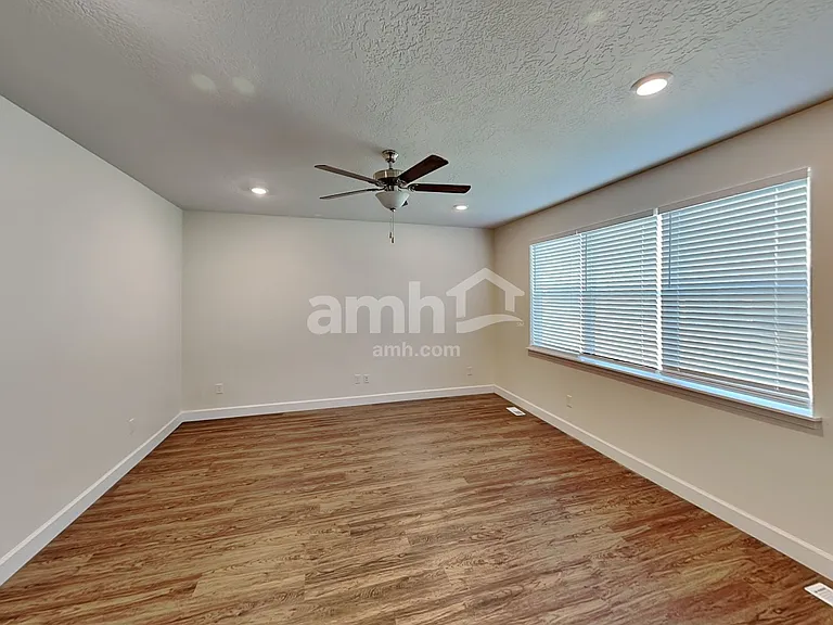 2422 E Tumbleweed Rd — Photo 6