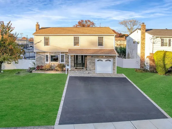 3345 Carrollton Avenue, Wantagh, NY 11793