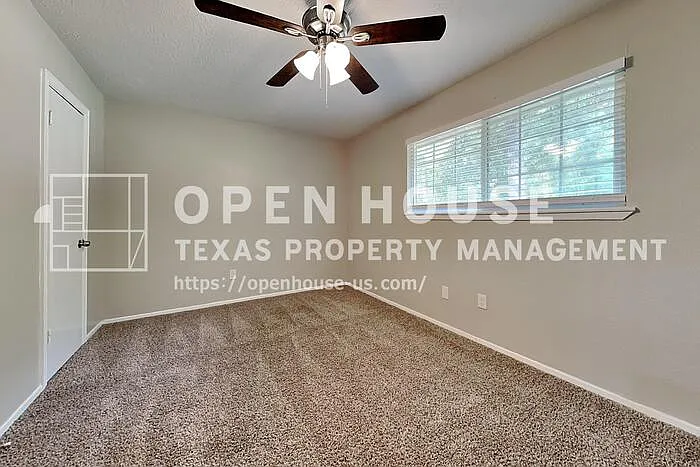 16854 Gleneagle Dr N — Photo 15