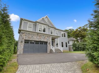 48 Sound Beach Ave #1, Old Greenwich, CT 06870