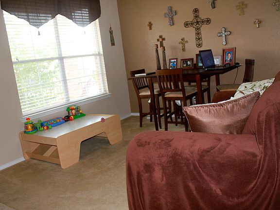 4th image of 12114 Karnes Way