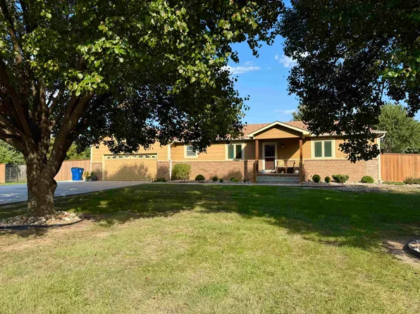 512 N Shawnee Dr, Kechi, KS 67067