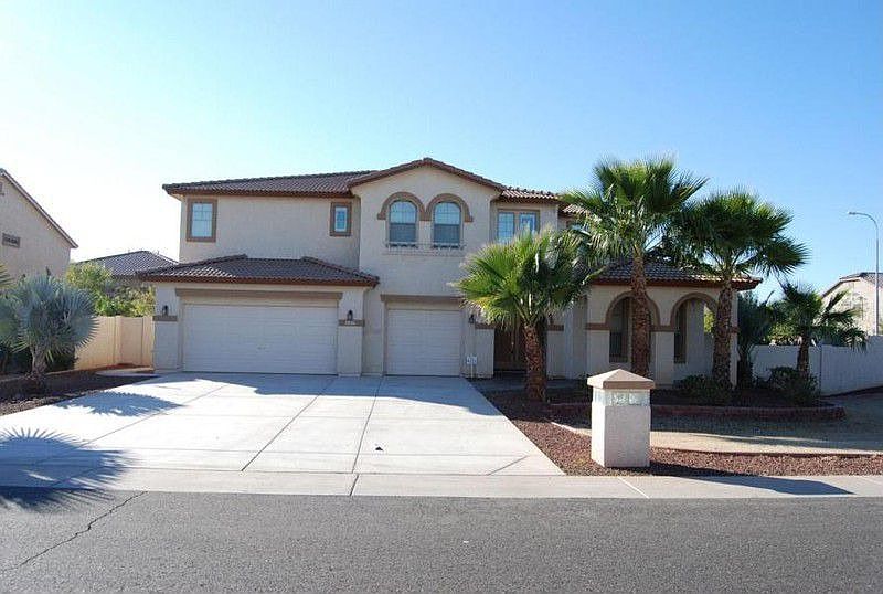 2nd image of 2679 E Cedar Pl