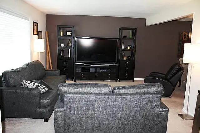 10065 Bluejacket Dr — Photo 2