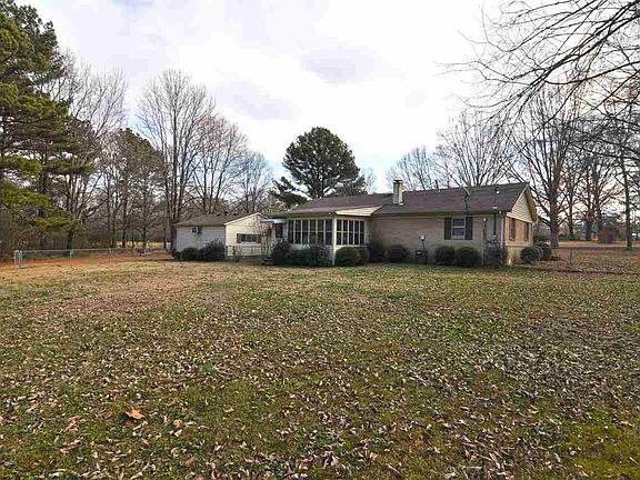 4th image of 475 Rolling Acres Dr