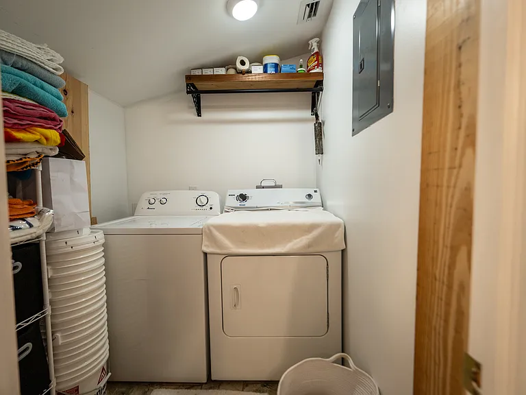 1124 Catherine St #202 — Photo 4