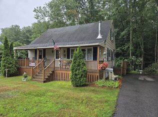 32 Oak St, Rochester, NH 03839