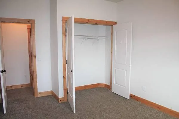 449 Grassland Dr — Photo 6