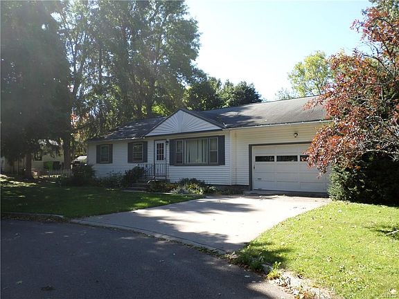 2nd image of 13 Holley Dr